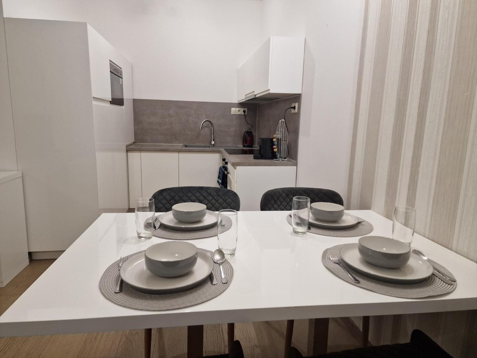 Stylish Panorama City Family Suite Bratislava Exterior photo