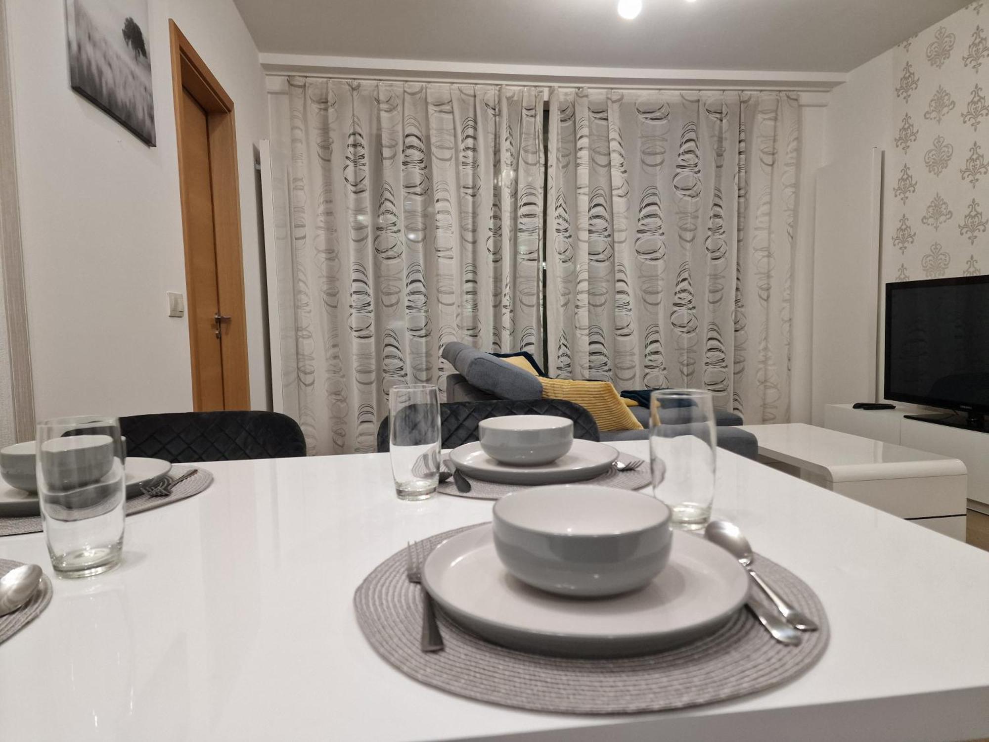 Stylish Panorama City Family Suite Bratislava Exterior photo