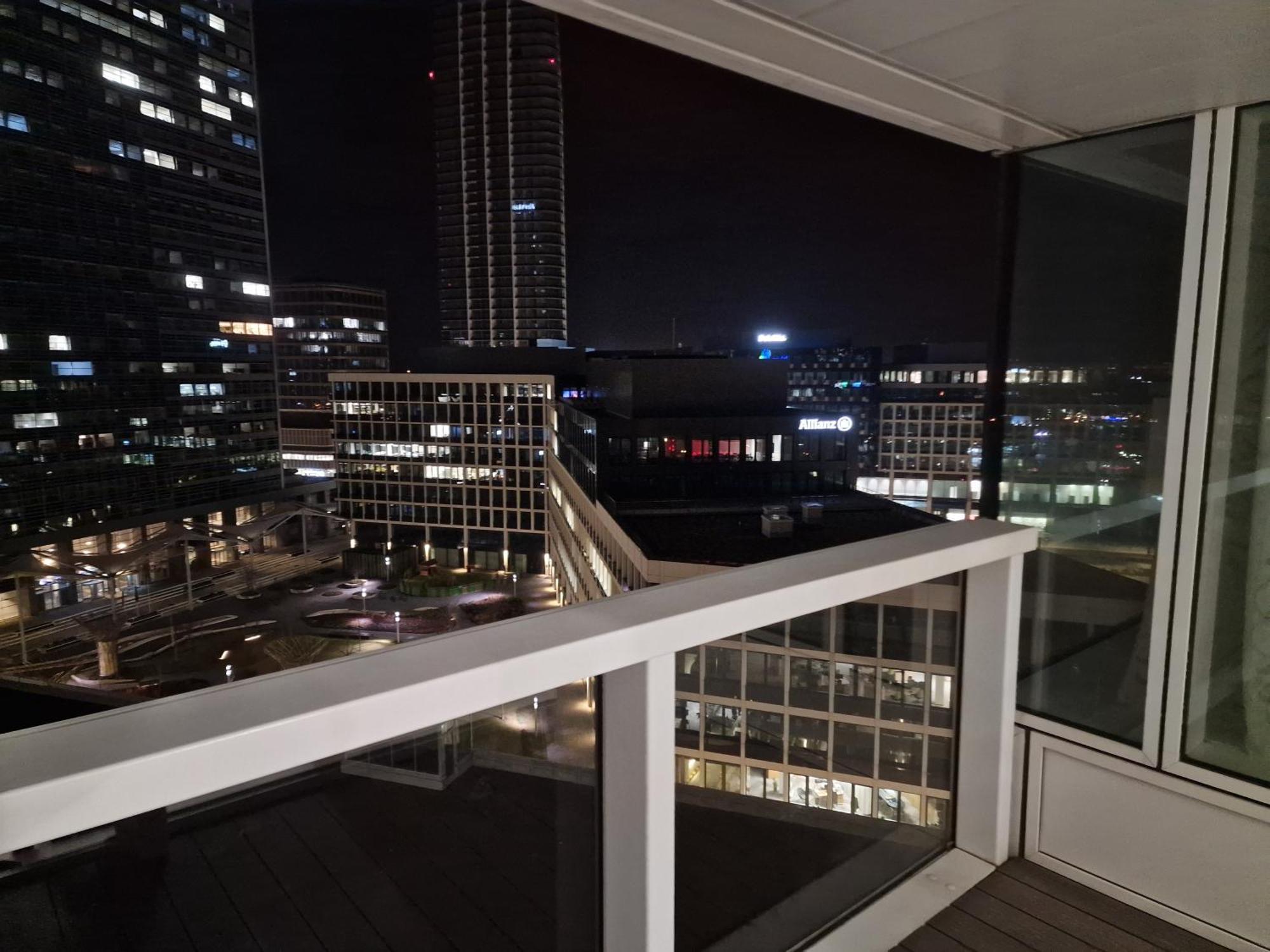 Stylish Panorama City Family Suite Bratislava Exterior photo
